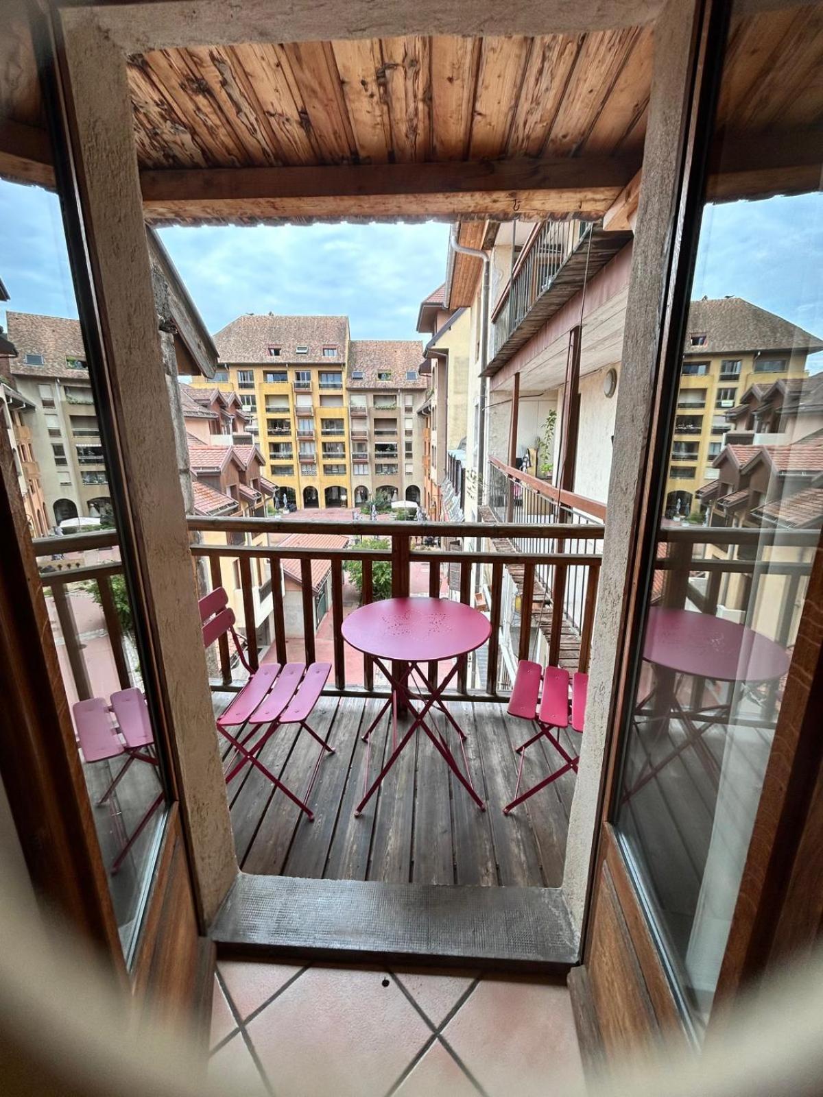 Le Republique Annecy , Coeur De Vieille Ville Buitenkant foto
